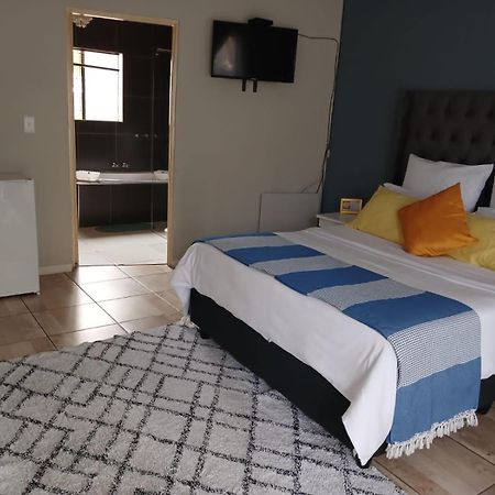 Mwb Apartment Midrand Eksteriør billede